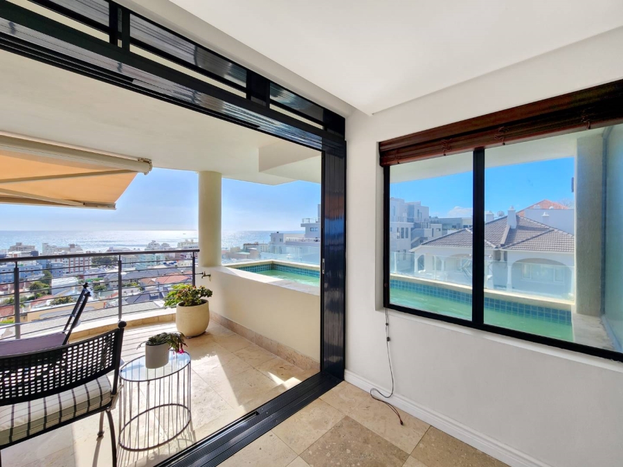 3 Bedroom Property for Sale in Sea Point Western Cape